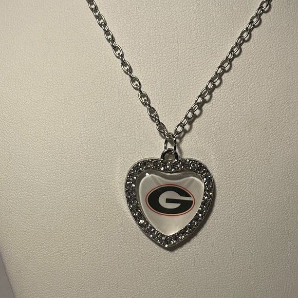 GEORGIA BULLDOGS NCAA 18" HEART NECKLACE  !!!NEW!!! - Picture 2 of 2